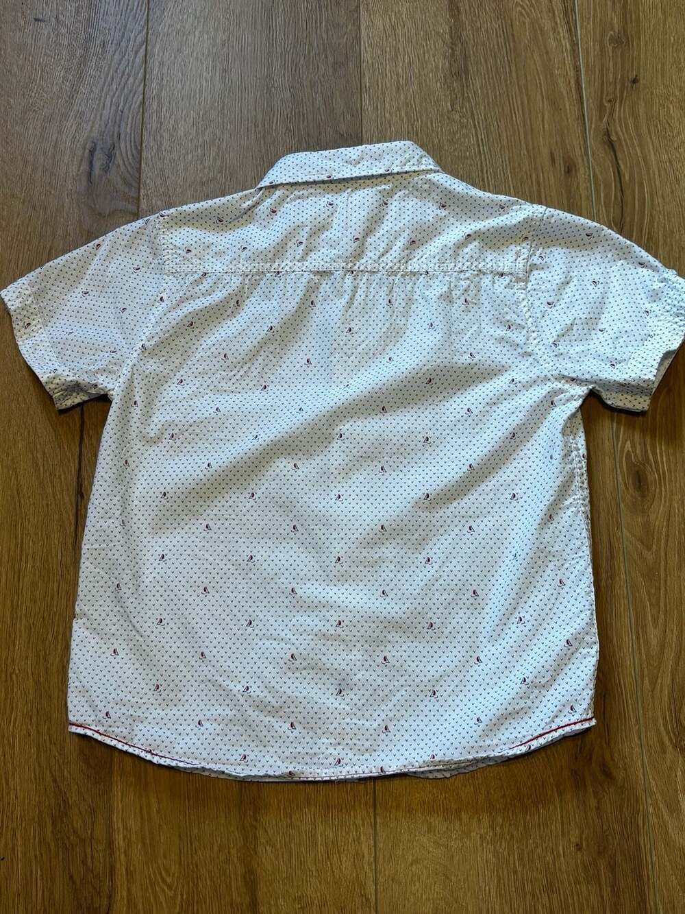Free Planet Button Down Shirt Size Large (6) White Sailboat Print - Picture 2 of 8